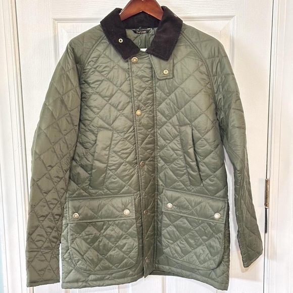 Barbour Jackets & Blazers - Barbour Sage Quilted Jacket with Dark Collar